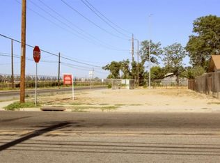 2584 S Walnut Ave, Fresno, CA