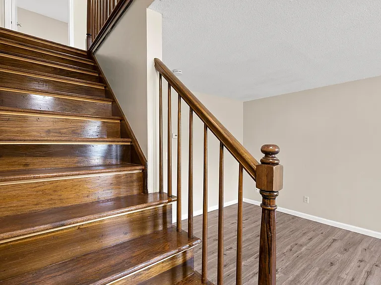 11 Fern St #B — Photo 13