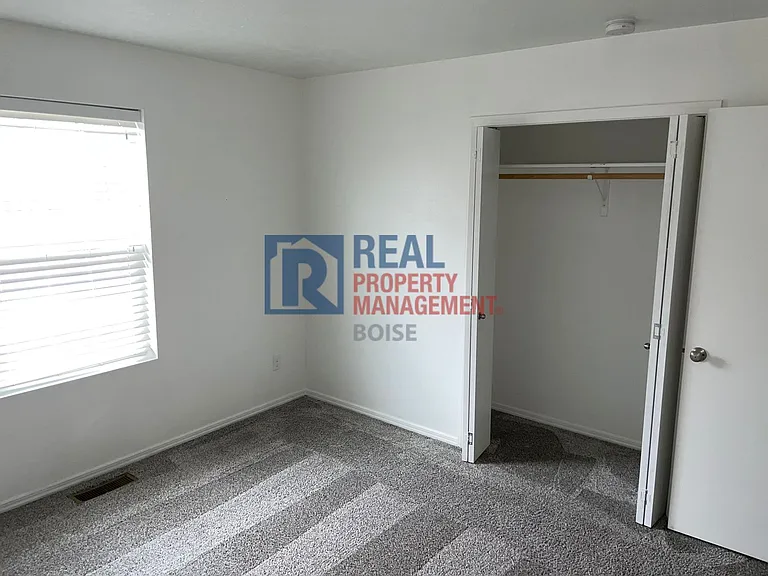 10450 W Bear Lake Dr — Photo 11