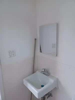 Rented by Virtual Real Estate | media 19