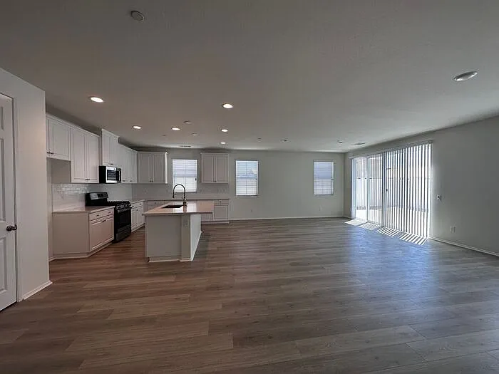 45049 22nd St E — Photo 12