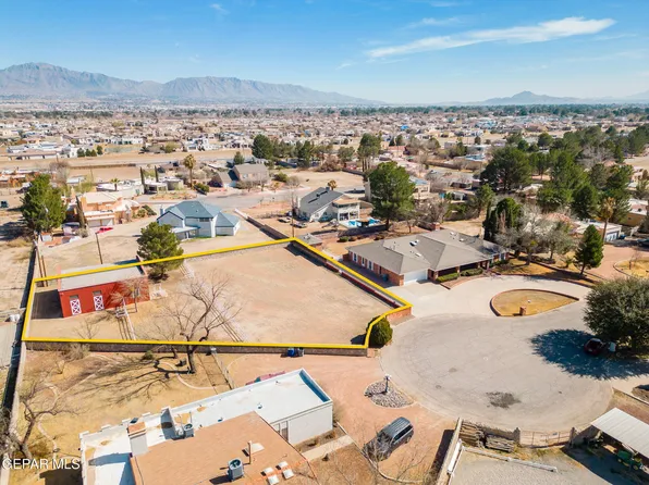 5724 Cory Dr, El Paso, TX 79932