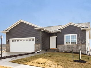 4027 Lillian St, Iowa City, IA 52245