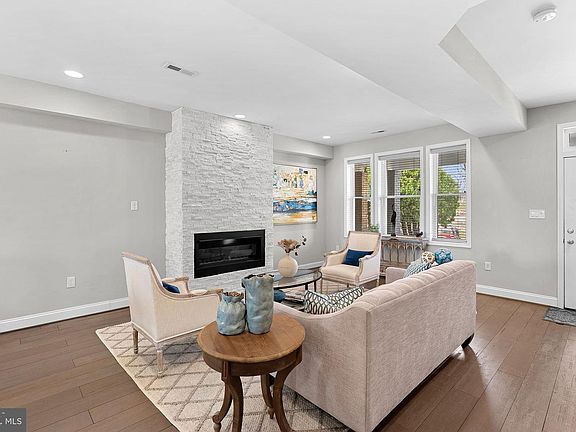 3rd image of 5735 9th St NW