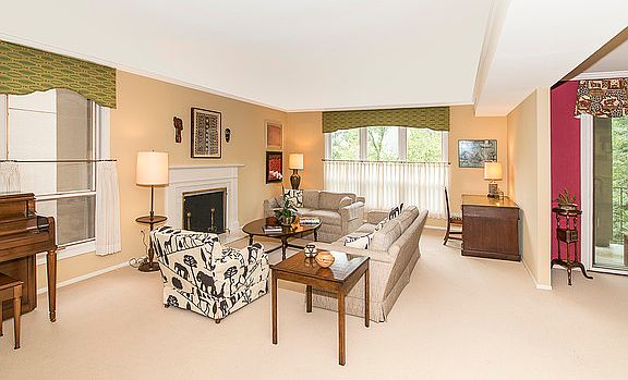 2nd image of 640 Winnetka Mews APT 207