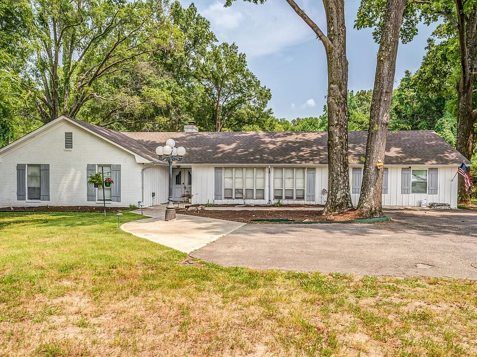 1st image of 7485 Summer Ave