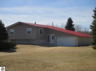 3604 S Meridian Rd, Mt Pleasant, MI 48858