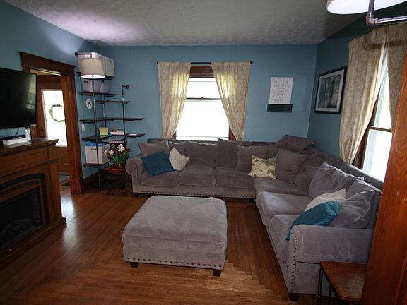 3rd image of 2608 Edina Blvd