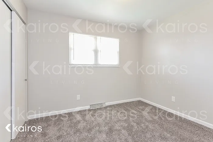 2575 Mullanphy Ln — Photo 8