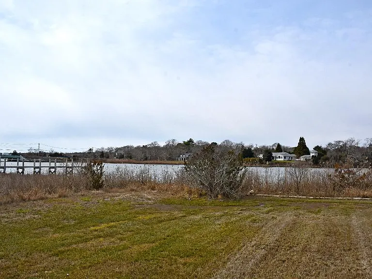 49 Old Main Rd — Photo 9