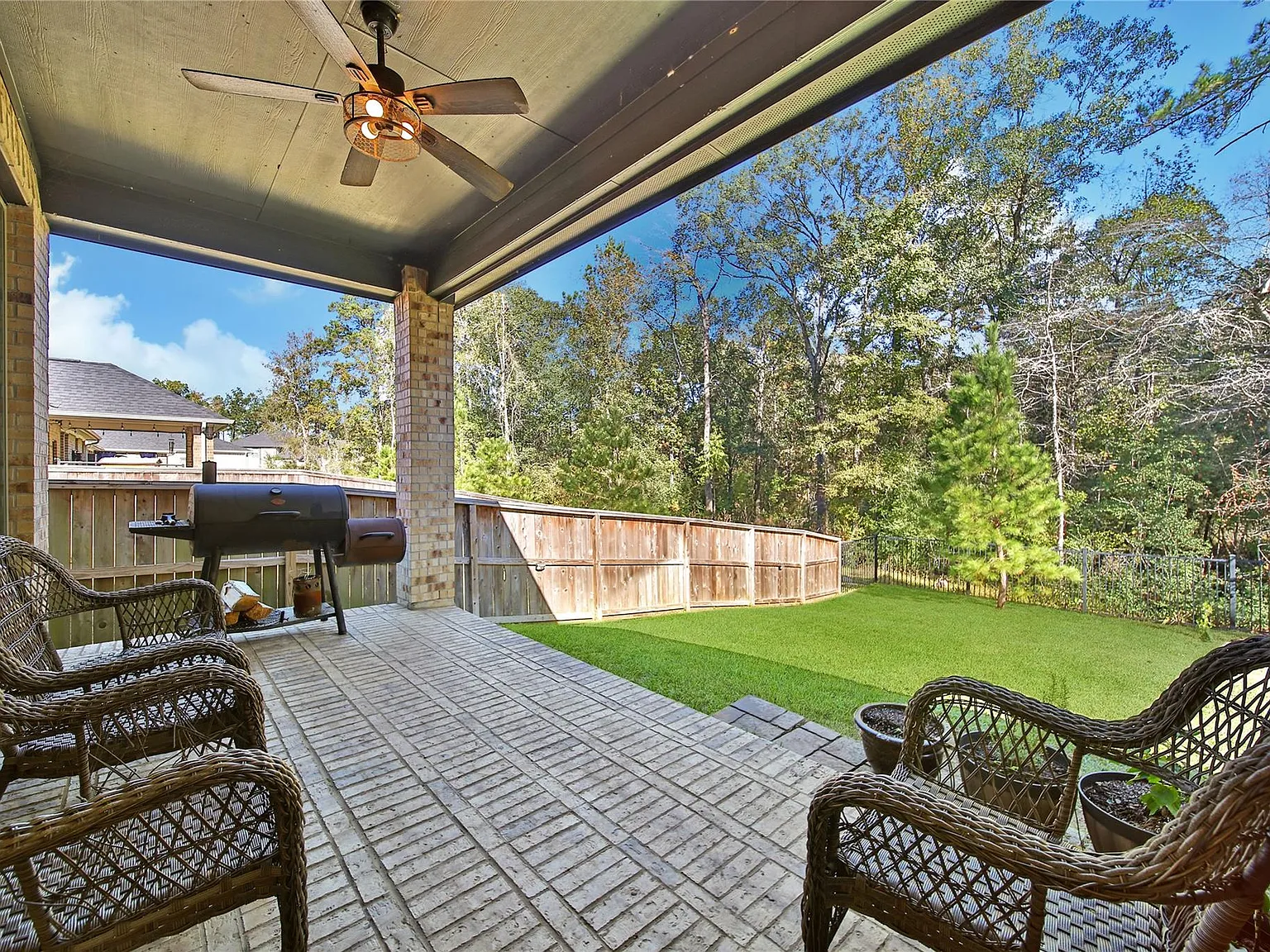 4 bed, 3.0 bath, 2770 sqft, $2,950 — Photo 4