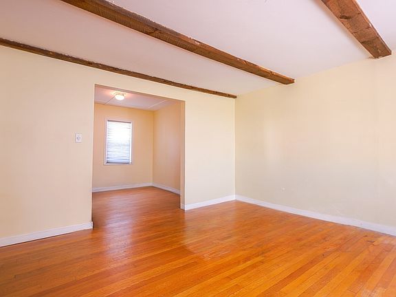 2nd image of 226-226 W Union St #228