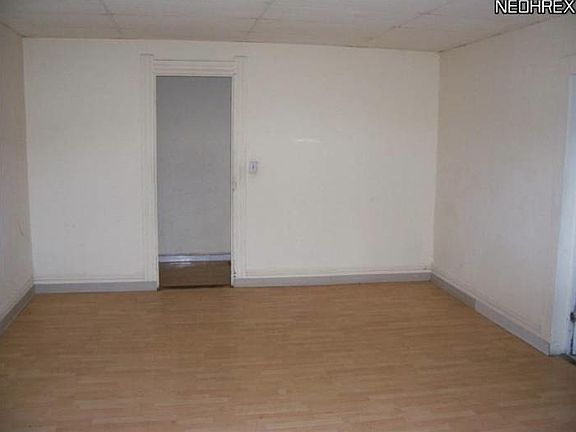 4th image of 3261 W 25th St APT 2
