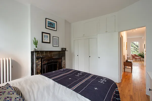 Rented by Douglas Elliman | media 16