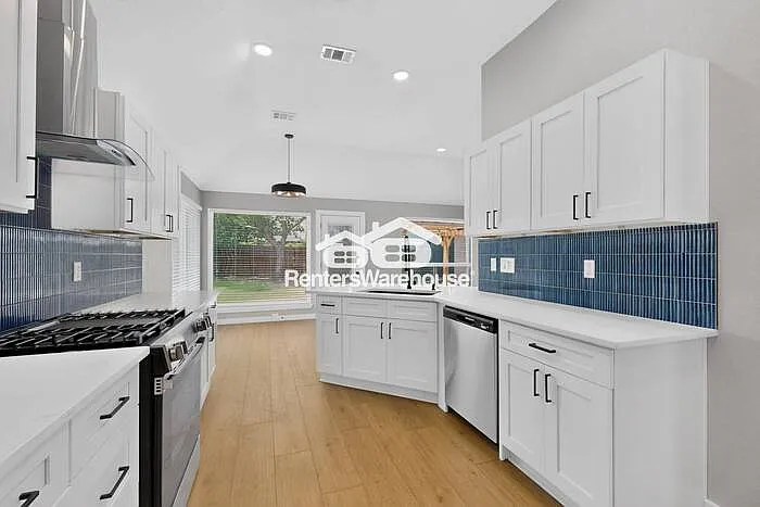 2505 Caprock Cv — Photo 18