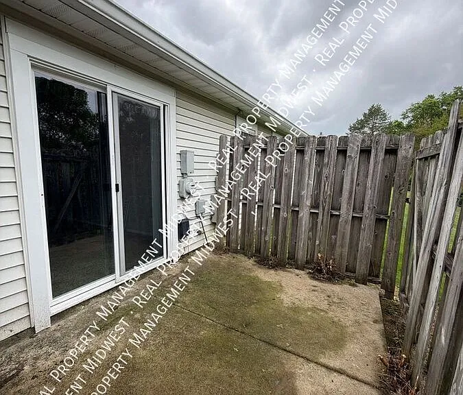 1463 Eagle Highlands Dr — Photo 8