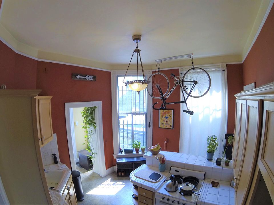 1st image of 272 Divisadero St #1