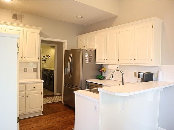 4th image of 21526 W 54th St
