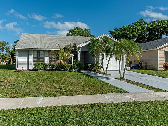 3rd image of 4763 Brook Drive