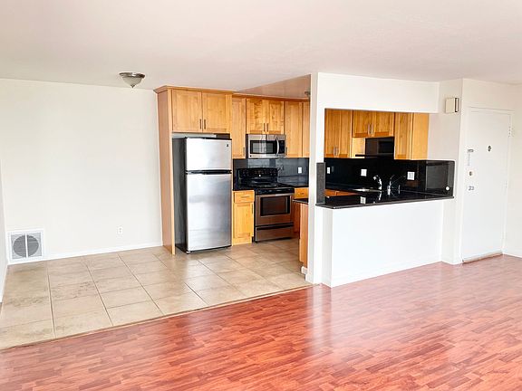3rd image of 44 Crestline Dr APT 8
