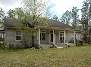 17936 Country Squire Ln, Dade City, FL 33523