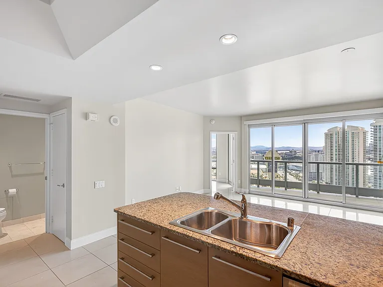 222 Karen Ave #3005 — Photo 1