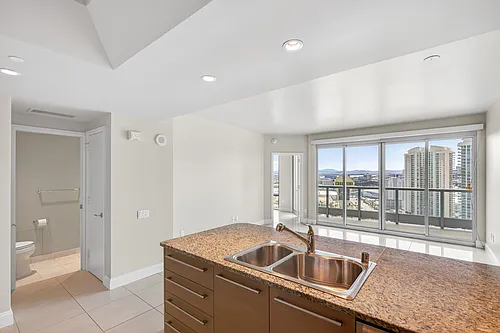 222 Karen Ave Photo 1