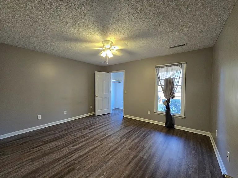 2230 Tudor St — Photo 9