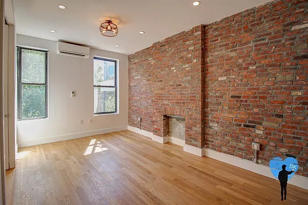 Rented by Obiajula Ugbomah, LREB | media 2