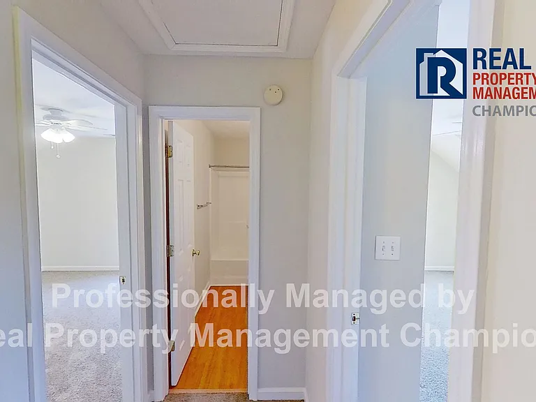 4804 S College Rd #28 — Photo 16