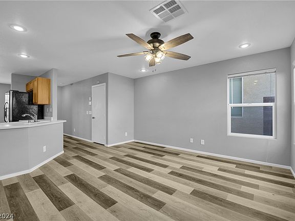 4th image of 9310 Winfrey Ave
