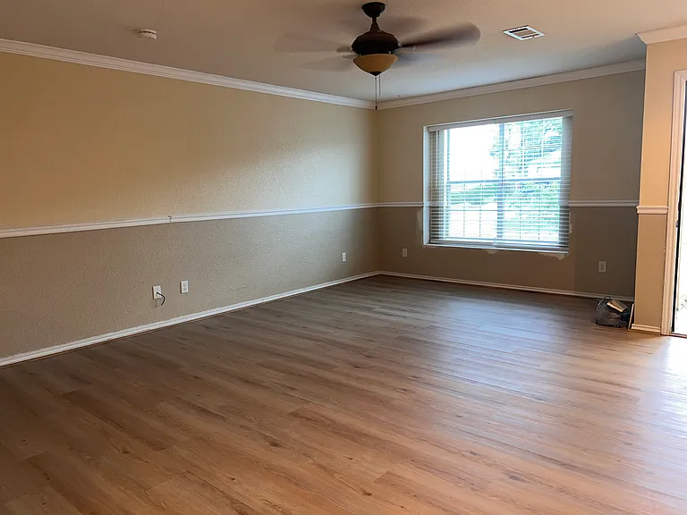 3505 Lakecrest Dr — Photo 10