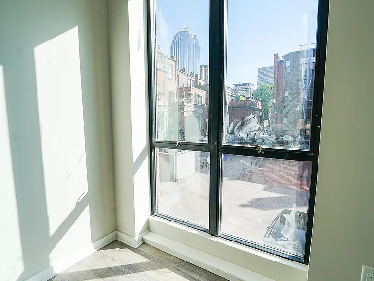 10 Blackwood St #102 — Photo 6