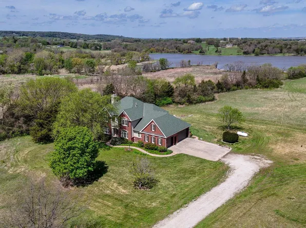 1548 N 800th Rd, Baldwin City, KS 66006