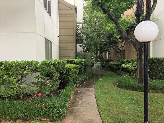 4th image of 10049 Westpark Dr APT 114