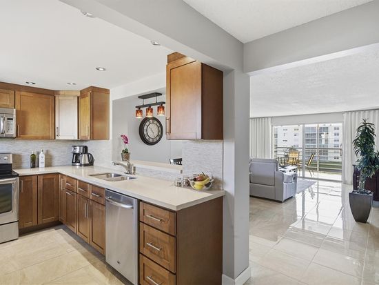 311 SE 3rd Street #410, Dania, FL 33004
