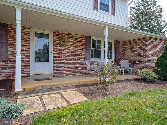 2nd image of 1203 Karen Ln