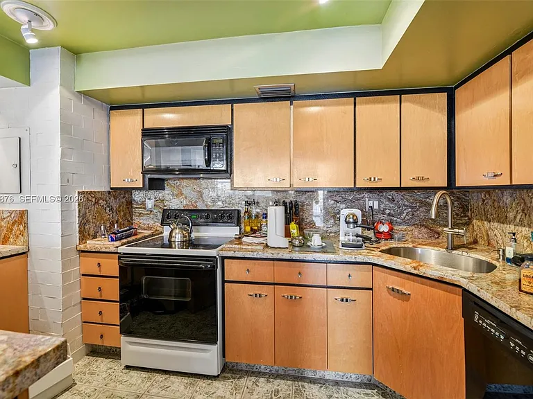2100 Sans Souci Blvd #B706 — Photo 7