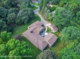 4658 Chippewa Dr, Okemos, MI 48864