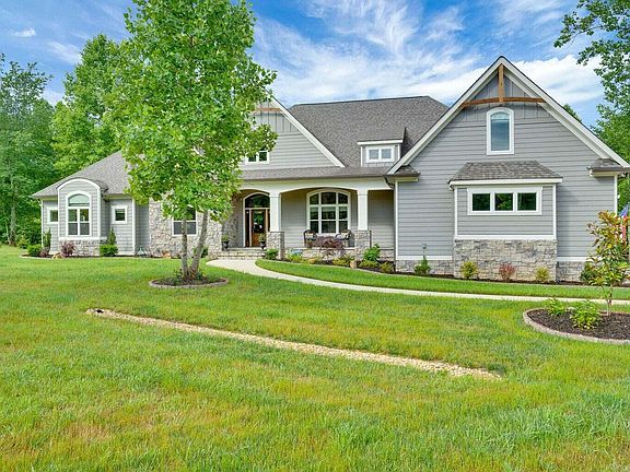 3rd image of 285 Jasper Creek Ct