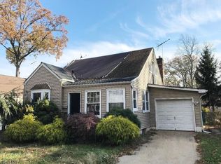 571 Sherman Ave, Roselle, NJ 07203