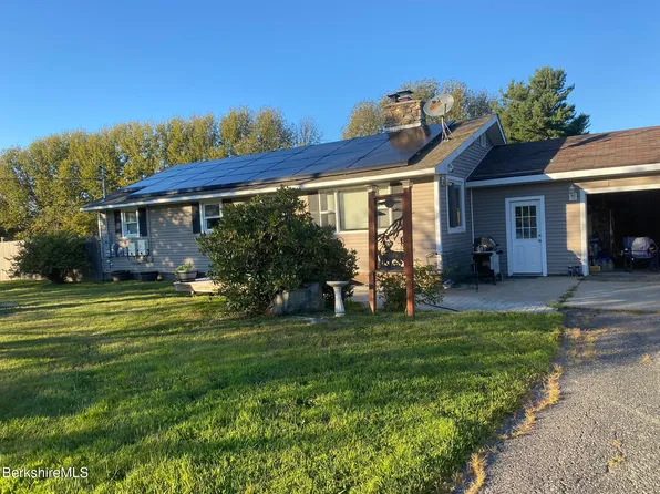 554 Main St, Becket, MA 01223