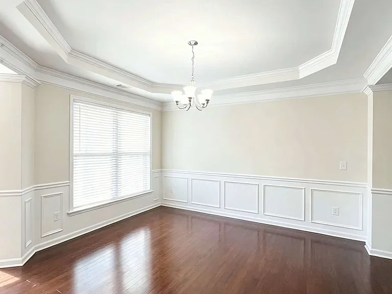 2440 Northmont Pkwy — Photo 9