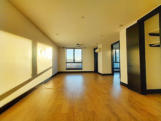 4th image of 205 Central Ave #4D