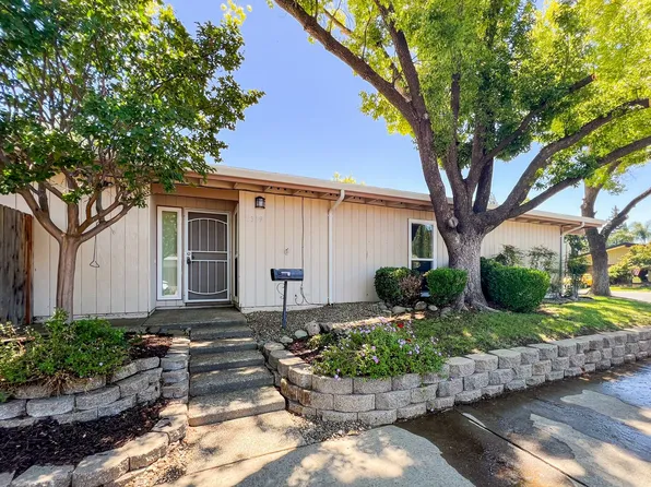 9379 Lujan Dr, Elk Grove, CA 95624