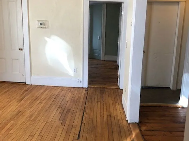 12 Gilman St — Photo 14