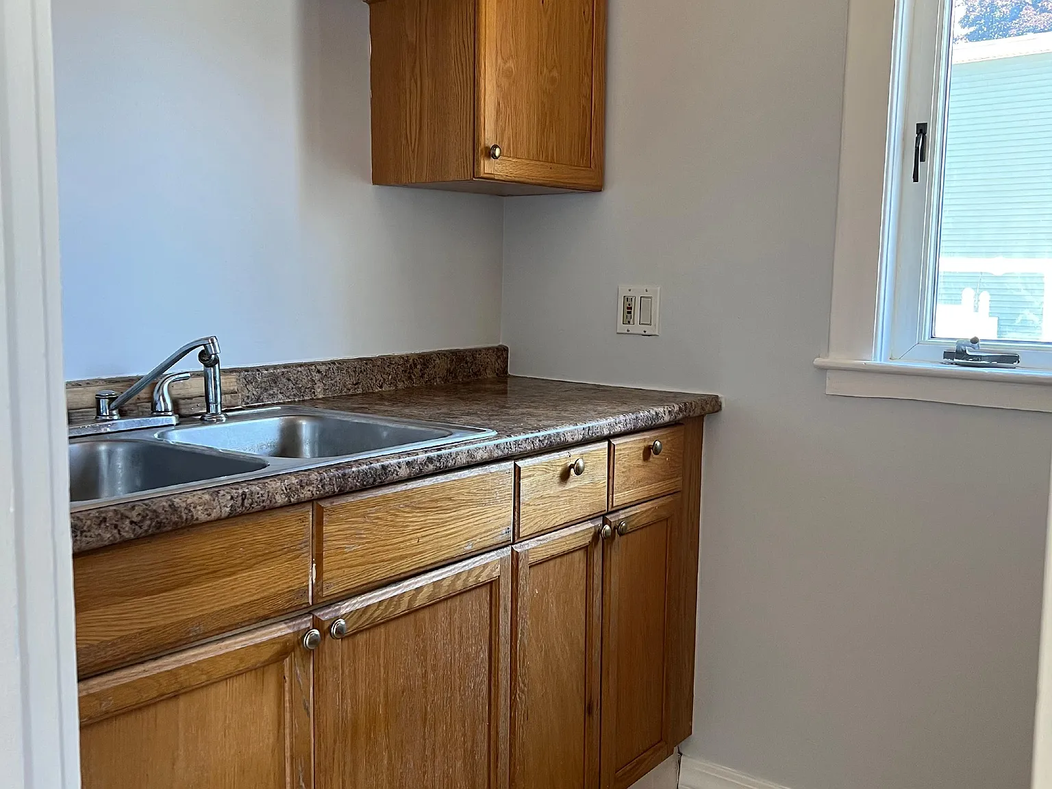 4 bed, 1394 sqft, $725 — Photo 4