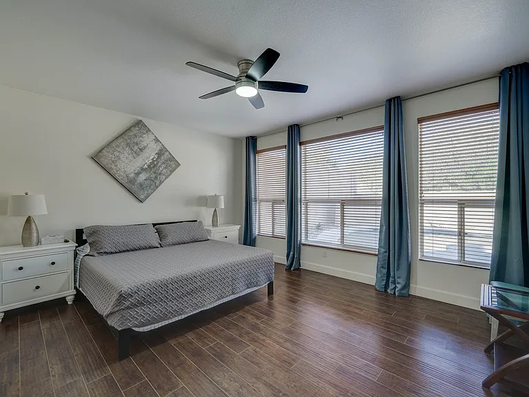 820 E Mountain Sage Dr — Photo 21