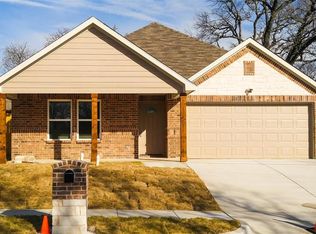 4933 Chapman St, Fort Worth, TX 76105