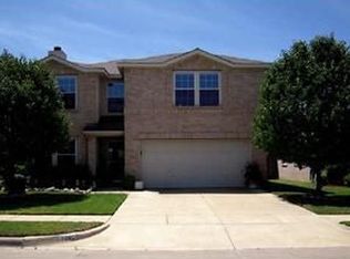 9205 Lamplighter Trl, Fort Worth, TX 76244